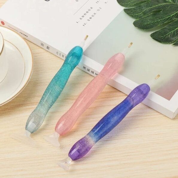 Point Drill Embroidery Resin Pen with 4 Head 5D DIY Painting Tools Pen Glue قلم الريزين مع 3 رؤس